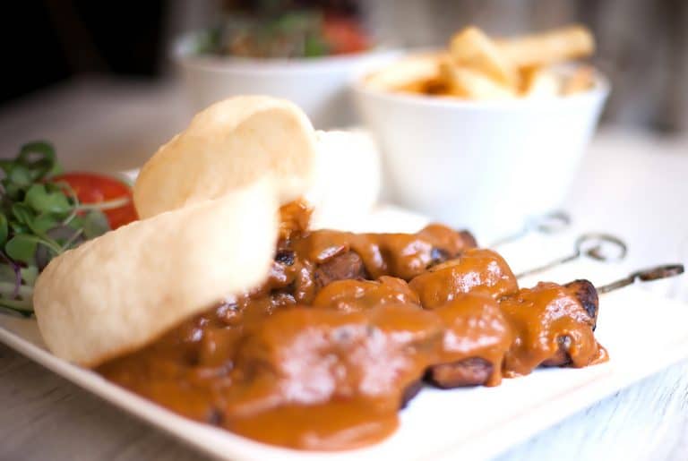 Dagmenu za 15 okt: Saté met stokbrood